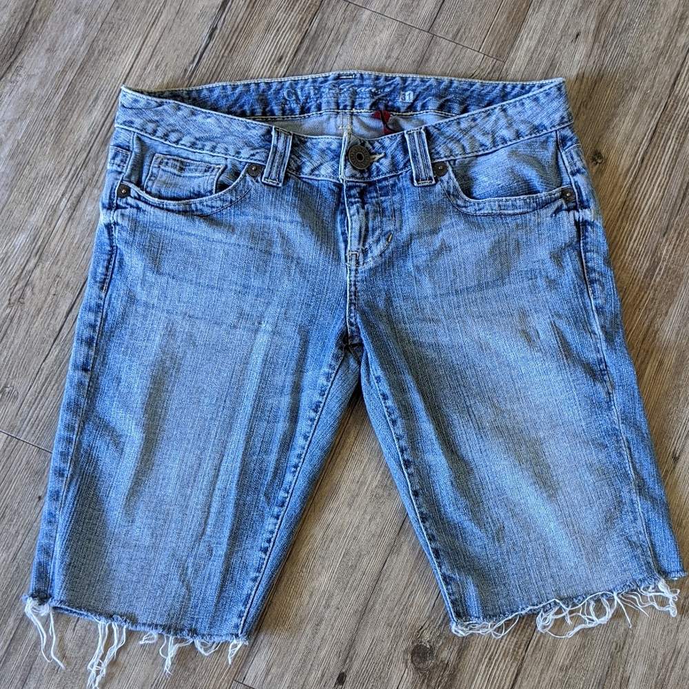 Guess Jean Longer Cut-Offs 31